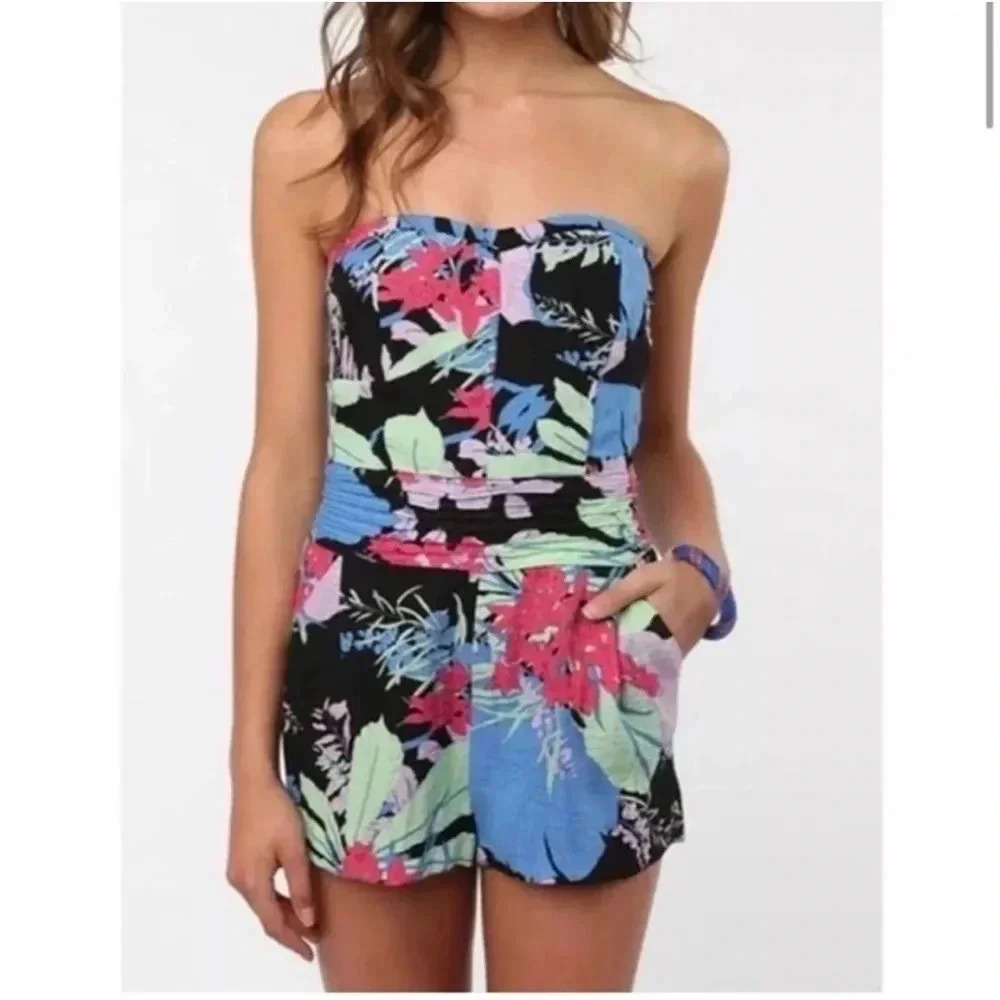 4/$25 Urban Outfitters Kimchi Blue Field Day Floral Strapless Romper Sz 2